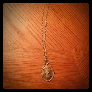 Vintage-Style Cameo Necklace w/ Gold Chain